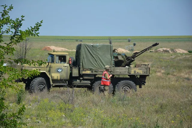 ZIL-131, 6x6 general-purpose army truck, Support Equipment - view 4
